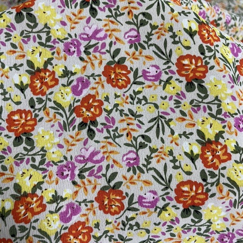 D412米色底小碎花印花雪纺布头 柔软透气垂坠连衣裙上衣旗袍面料,纺织面料/辅料/配套,面料/布类,淘宝优惠券,粉丝福利购,淘宝优惠卷