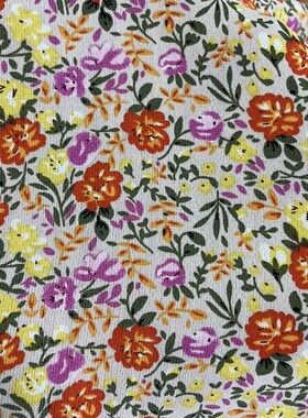 D412米色底小碎花印花雪纺布头 柔软透气垂坠连衣裙上衣旗袍面料