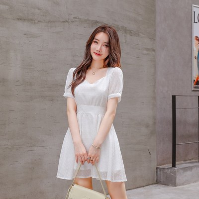 2025新款夏女白色方领雪纺小个子连衣裙显高温柔风气质高级感短裙