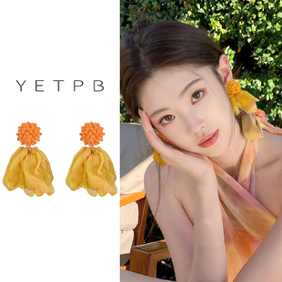 黄色花朵耳夹无耳洞海边度假风长款夸张耳坠小众独特新款气质耳饰