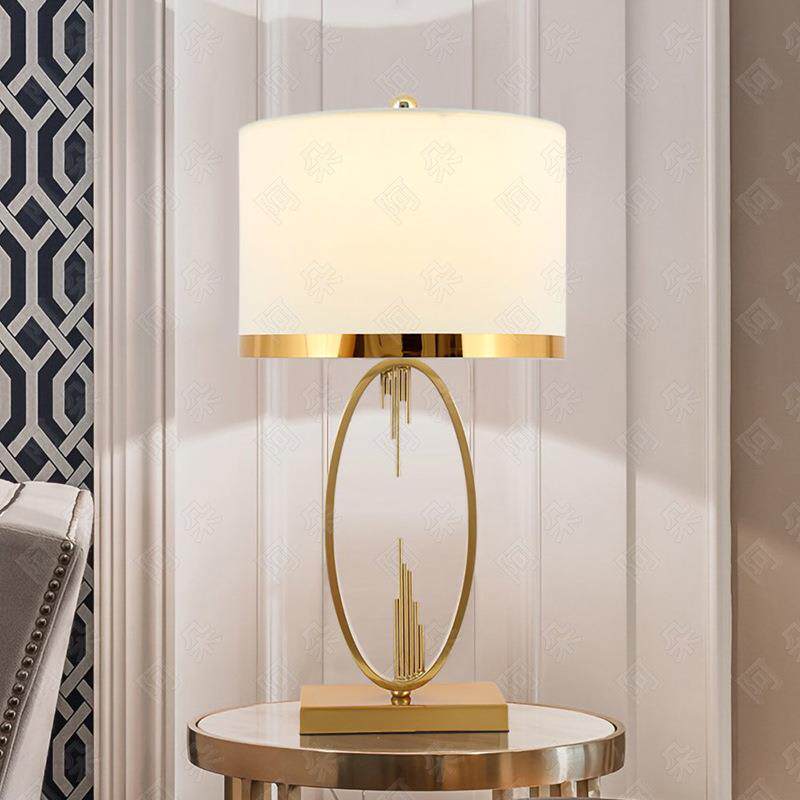 北欧金属客厅台灯家用温馨现代简约设计师玄关书桌卧室床头灯1066