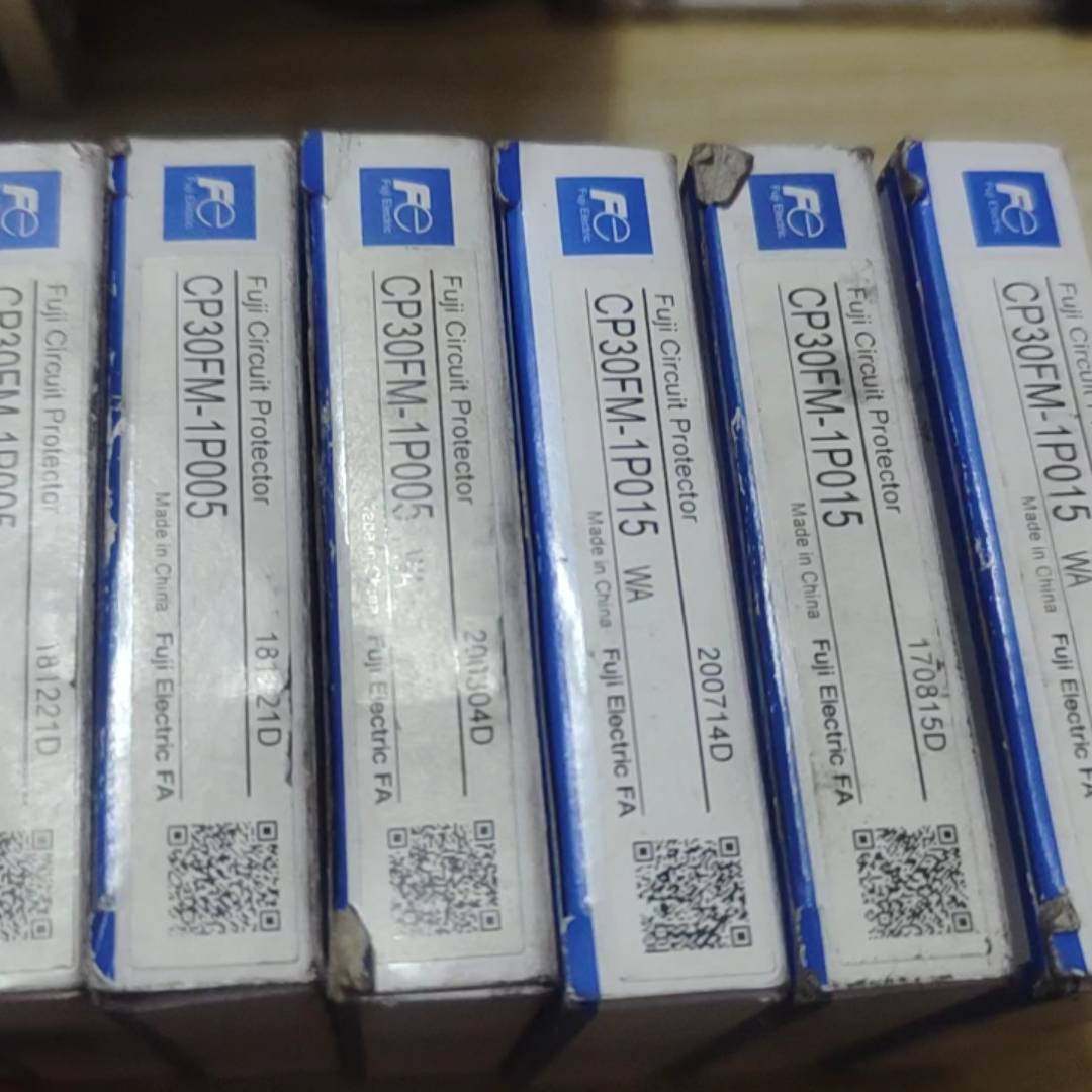 议价正品线路电路保护断路器CP30FM-1P015,适用