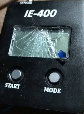 议价UVATA-IE400一个，成色见图，屏幕碎。适用