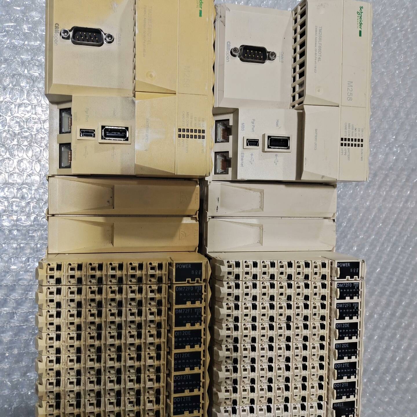 议价M258PLC控制器两台适用