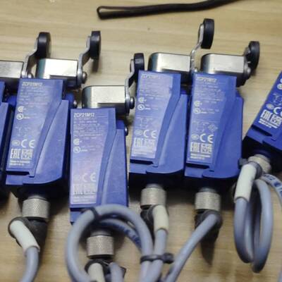 议价限位行程开关ZCP21M12，实物拍摄，剩适用