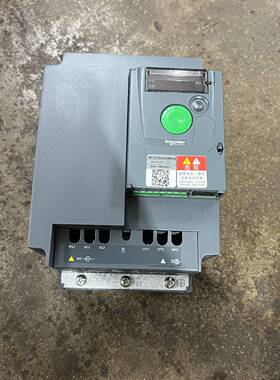议价ATV310变频器4KW，实物拍摄，成色漂亮适用
