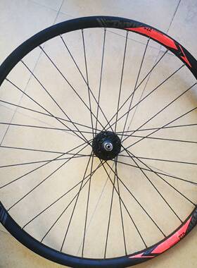 议价捷安特换下的PIANETA轮组27.5寸，仅前适用