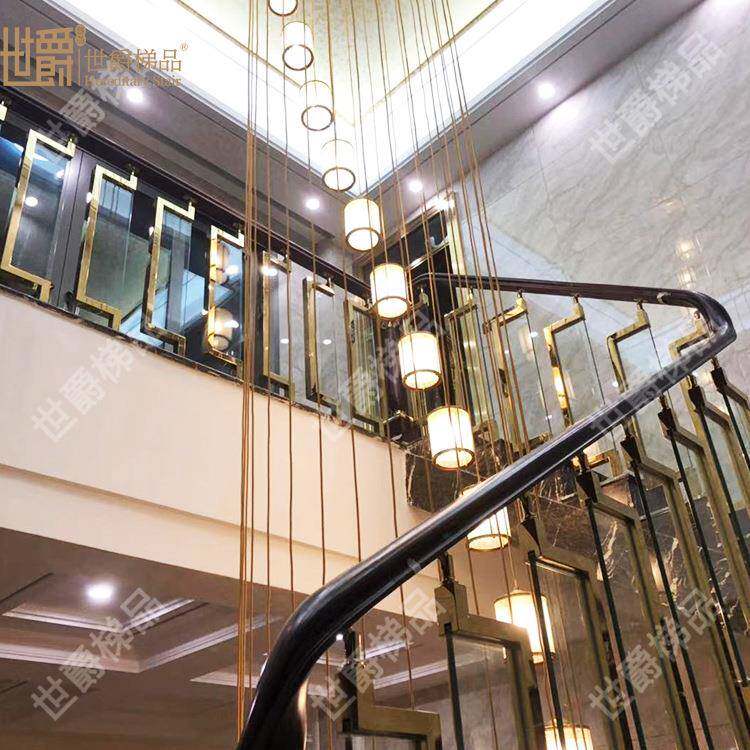 现代轻奢豪宅自建房不锈钢楼梯扶手不锈钢镀金玻璃别墅楼梯栏杆