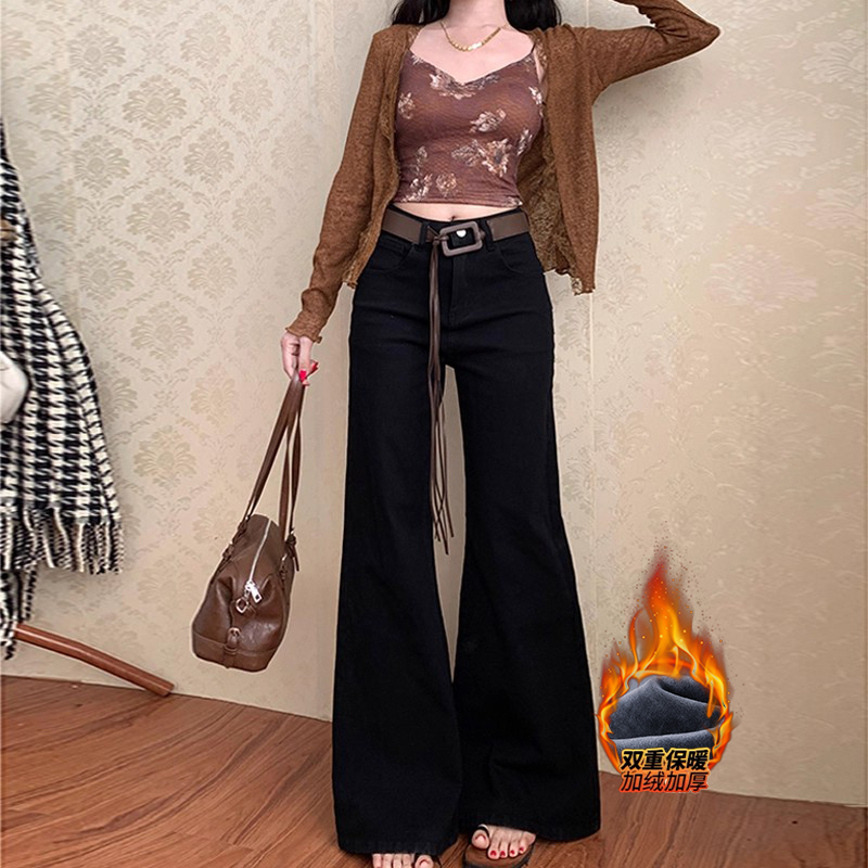 黑色高级不贴腿微喇牛仔裤女