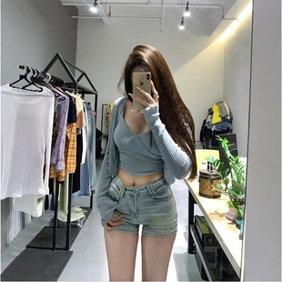 高腰显瘦显腿长紧身休闲包臀热裤 新款 女2025夏季 浅色丰胯牛仔短裤