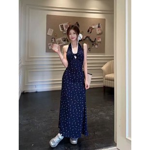 6330 碎花V领收腰韩版 裙设计感大码 连衣裙无袖 挂脖吊带裙