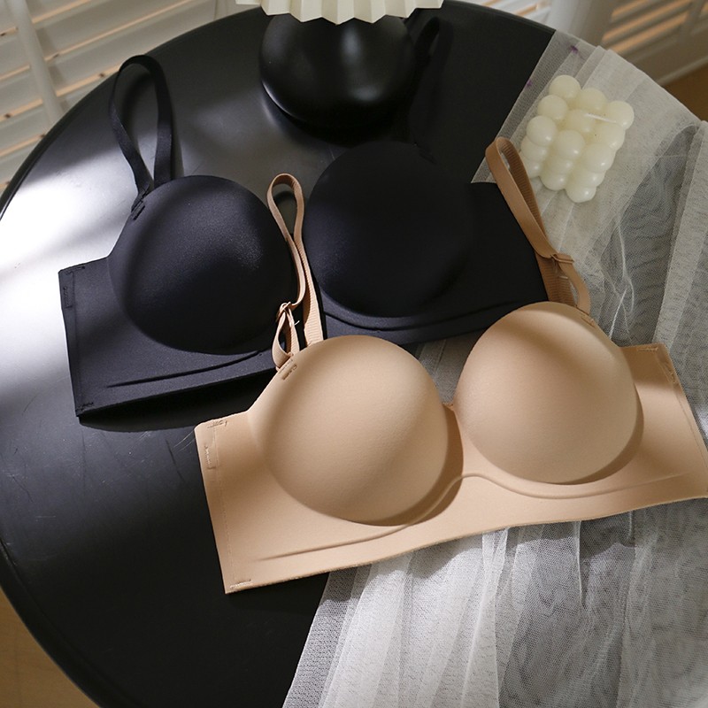 BELE ZHANG【狂甩不掉】无肩带一片式全防滑ABC可穿显大聚拢防透