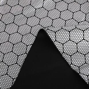 210T涤塔夫 仿石墨烯加热片烫金里布滑雪服冲锋衣里料面料涤爆款