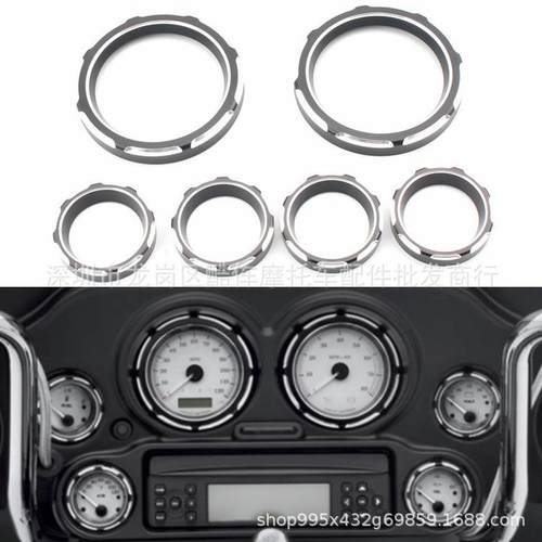 适用哈雷大滑翔96-13年改件仪表装饰件仪表护栏仪表盘装饰罩