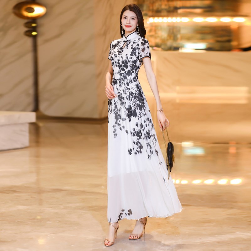 2025新款旗袍领连衣裙白色水墨画长款雪纺显瘦长裙大摆海边沙滩裙
