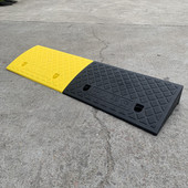 三角垫减速带汽车路沿坡门槛垫橡胶台阶垫斜坡垫马路牙子上坡垫板