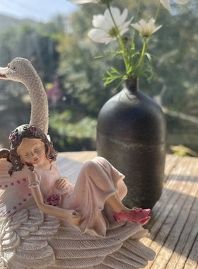 卡通天鹅花仙子公主摆件卧室儿童房家居装饰品车载摆设闺蜜生日礼