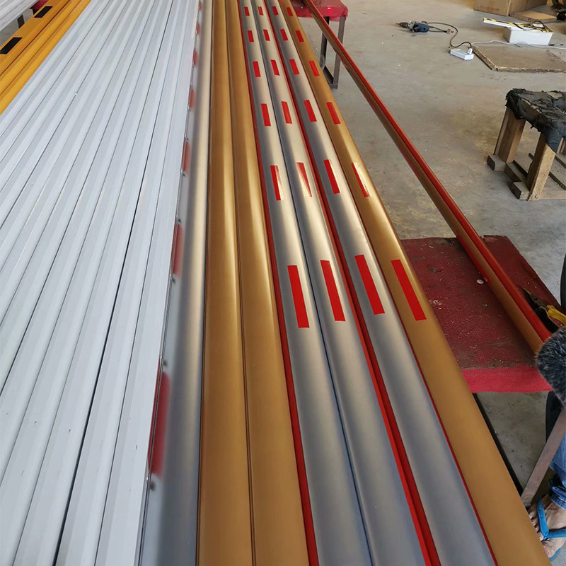 蓝卡道闸停车场椭圆车库直杆铝合金带灯胶条小区门禁起落升降栏杆