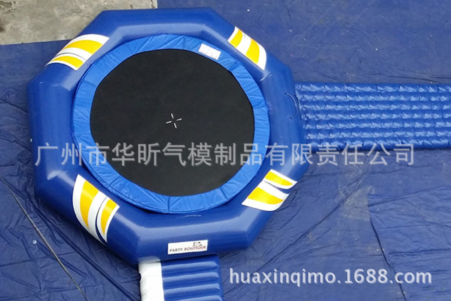 水上娱乐充气玩具水上乐园充气蹦床充气设备