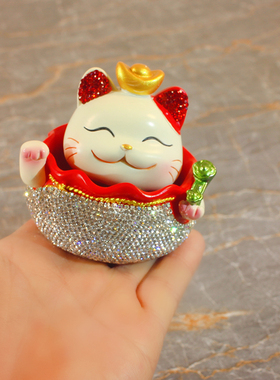 高档镶钻开业礼物汽车摆件可爱奢华钻摇头招财猫车载中控台装饰品
