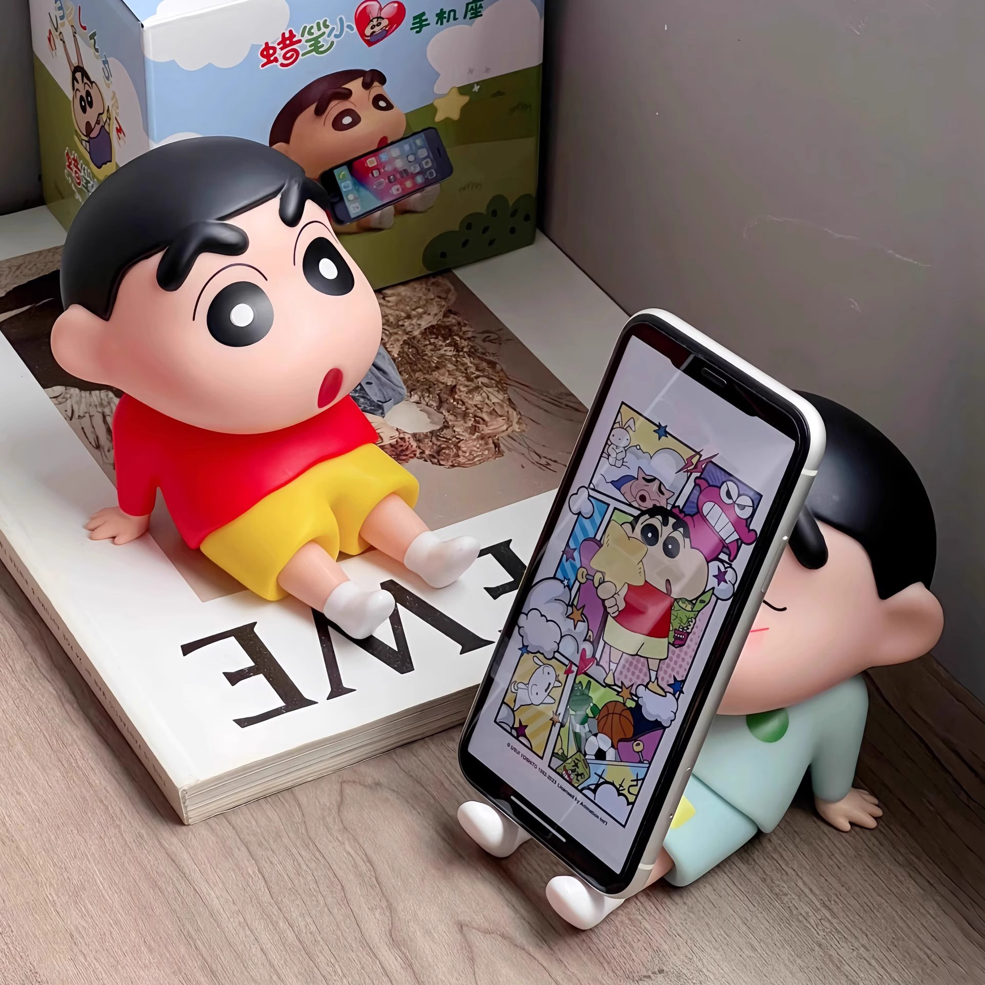 【蜡笔小新】手机支架摆件图片