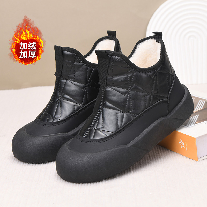 冬季老北京棉鞋女加绒保暖皮面雪地靴短筒加厚防滑妈妈鞋厚底棉靴