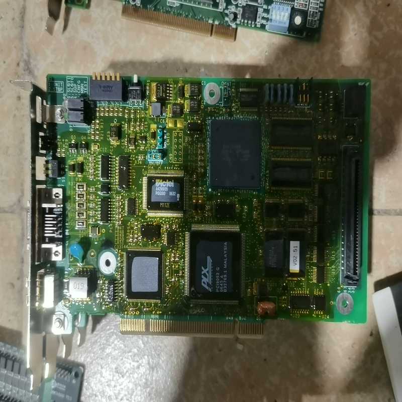 控制卡Mdk332v-0    共5张   功能（gg设备）