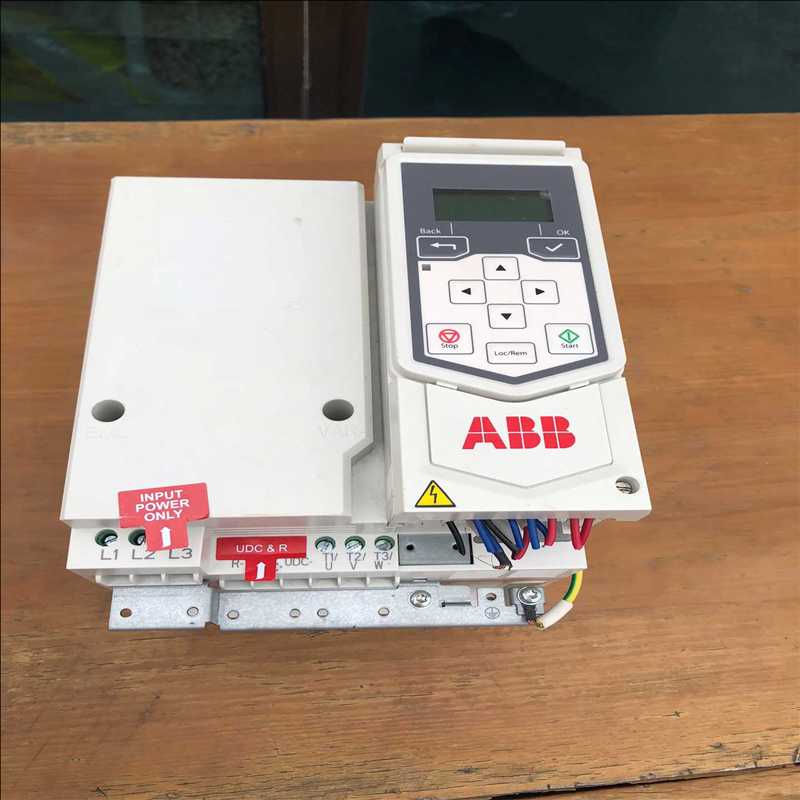 ABB变频器7.5KW ACS530-01-017A-4 9（耶耶电子）