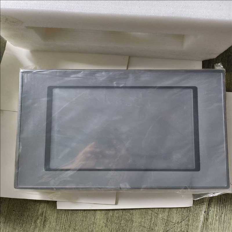 昆仑通态触摸屏，型号：TPC1063E（耶耶电子）