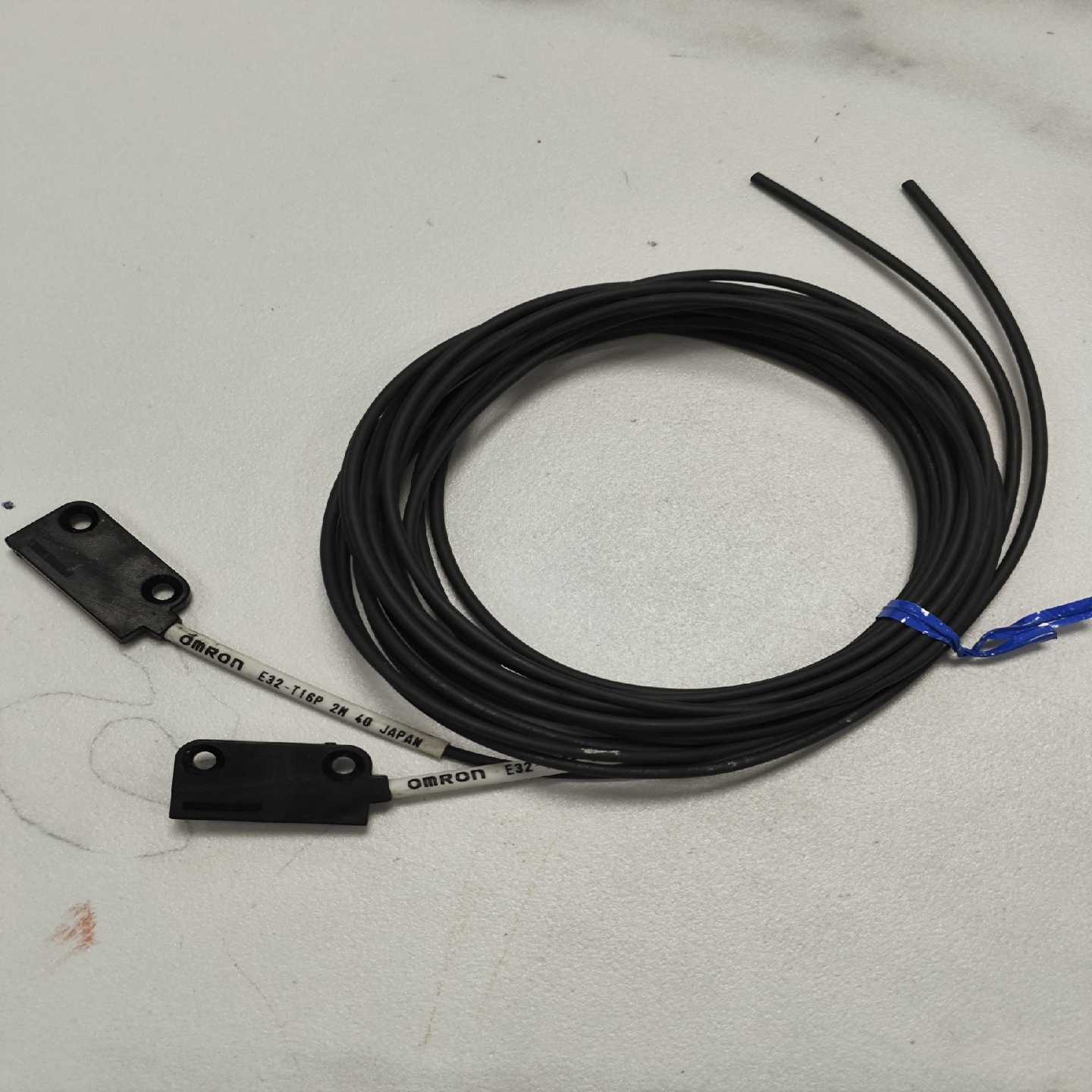 区域光纤传感器E32-T16P对射光纤线询价