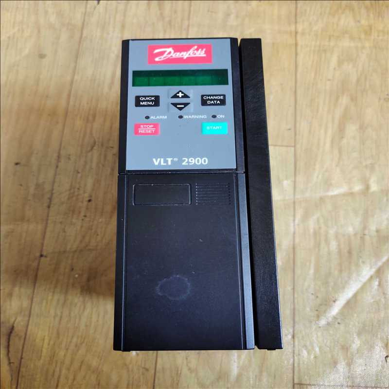丹佛斯2900变频器4kw vlt2940ptbb20str（耶耶电子）