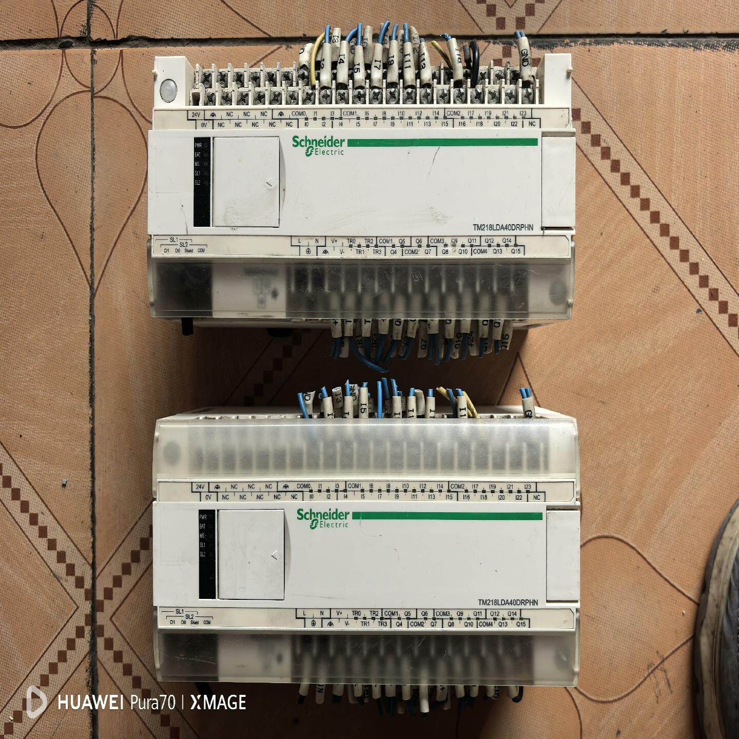 询价~施耐德PLC  TM218LDA40DRPHN  下来的