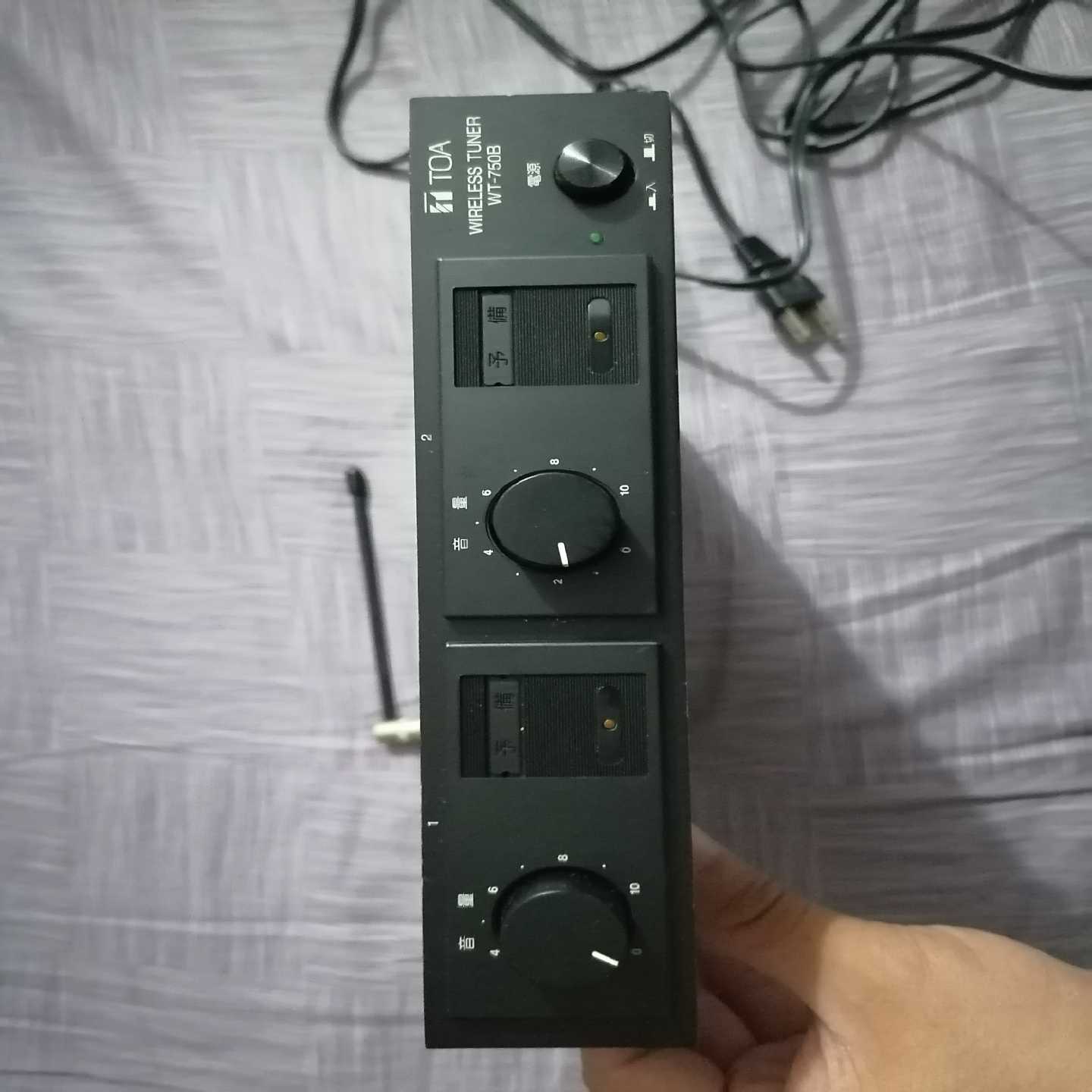 询价~TOA WT-750B 无线调谐器，可正常通电，价格可商议。