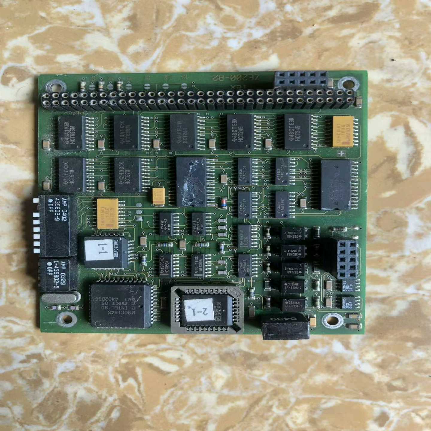 主板  ZE200-B2   400保质期三个月【卡奥电子】