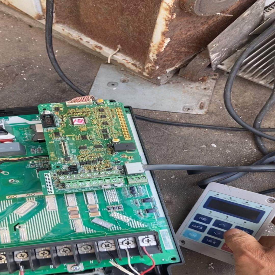 汇川MD290/MD500变频器驱动板15KW，MVT153~询价