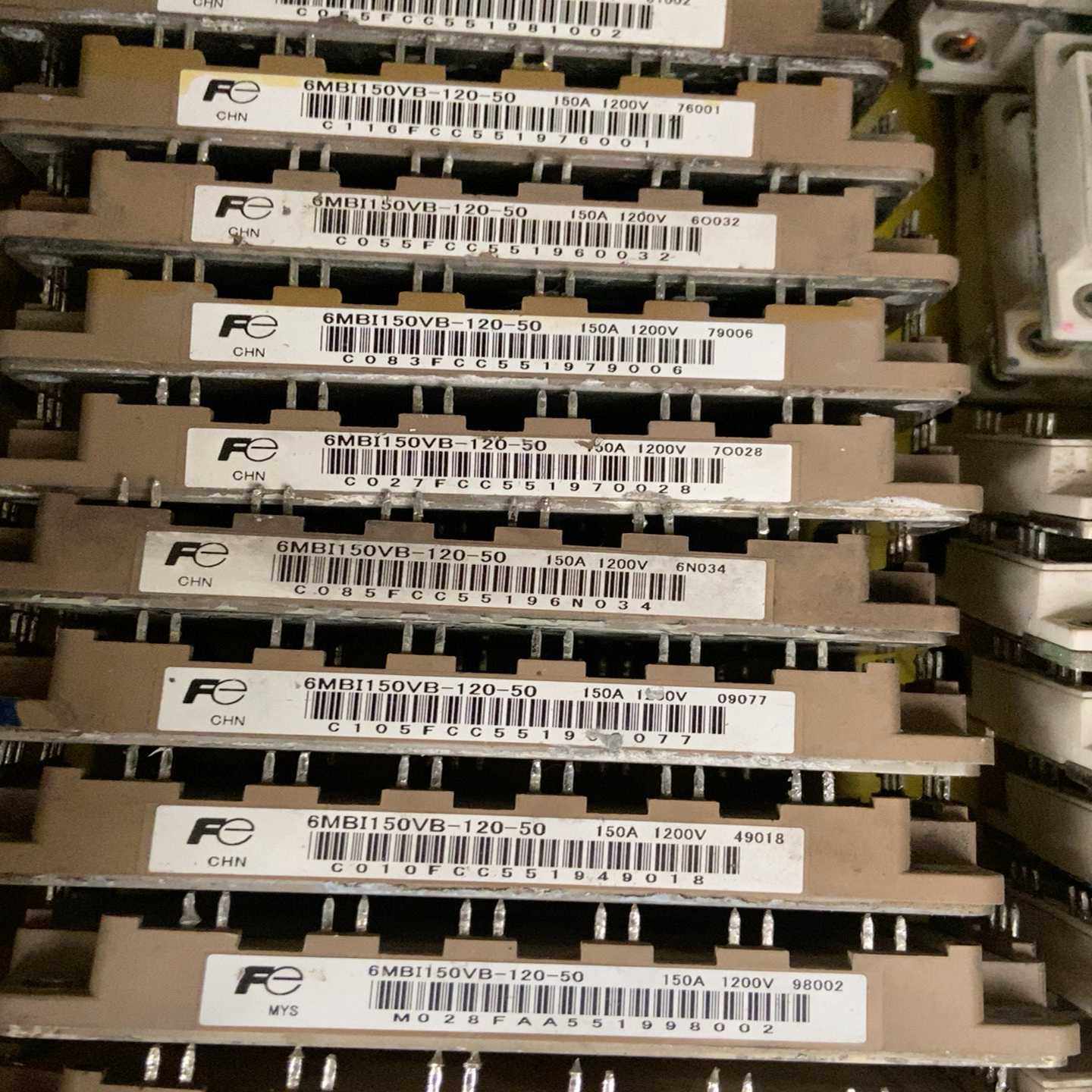 6MBI150U4B-170，6MBI150VB-120-5{议价}