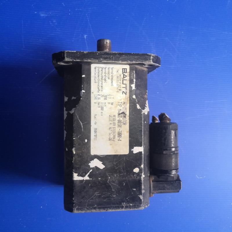 二手BAUTZ伺服电机M406D-00101-7000-4实物拍摄实价