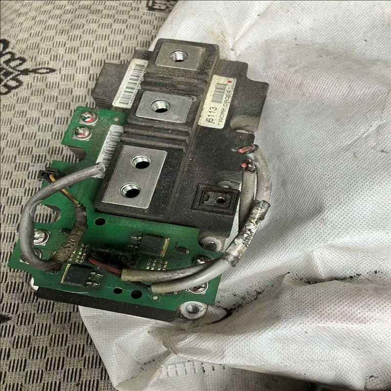 议~丹佛斯FC302N 200KW变频器模块触发板130B725