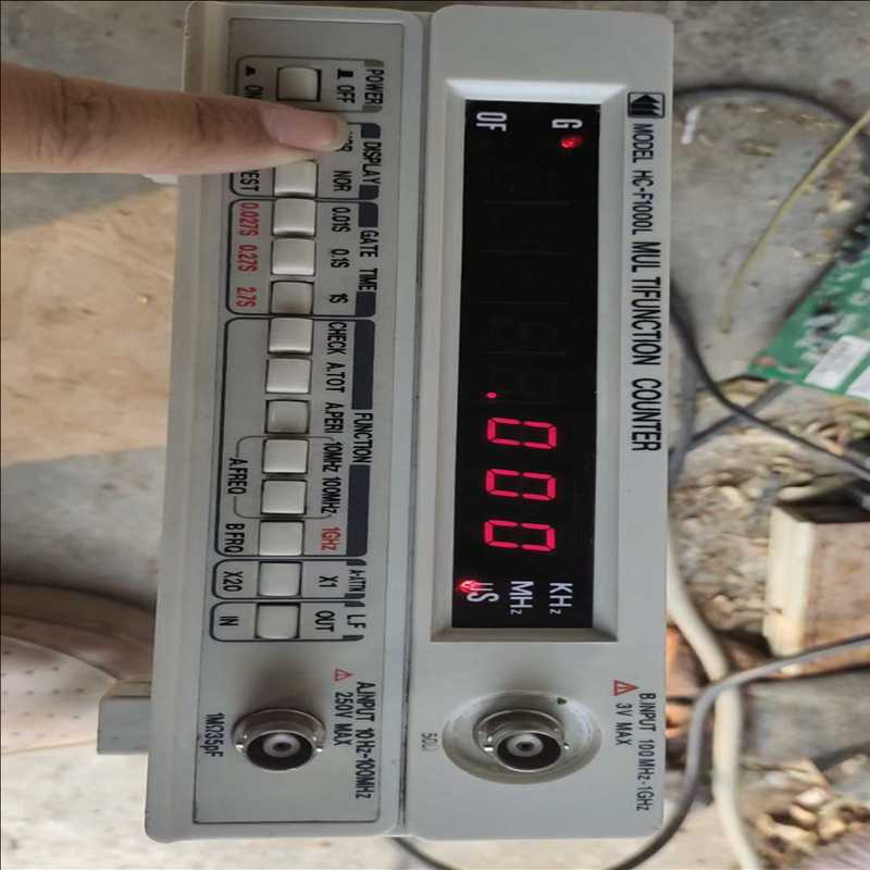 议~多功能频率计-F1000C 高精度频率计 数字频率计，成