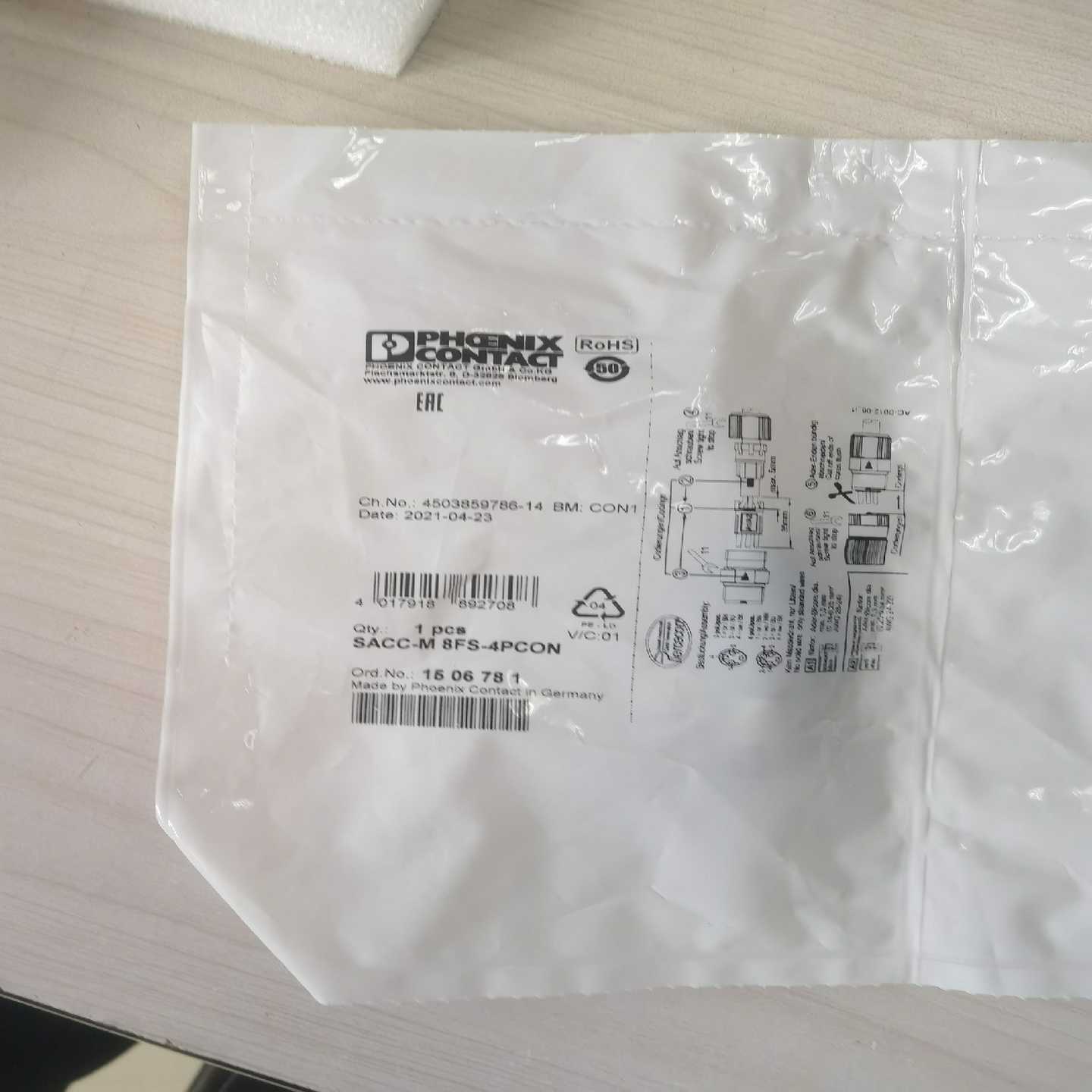 SACC-M8FS-4PCON 未拆封~询价