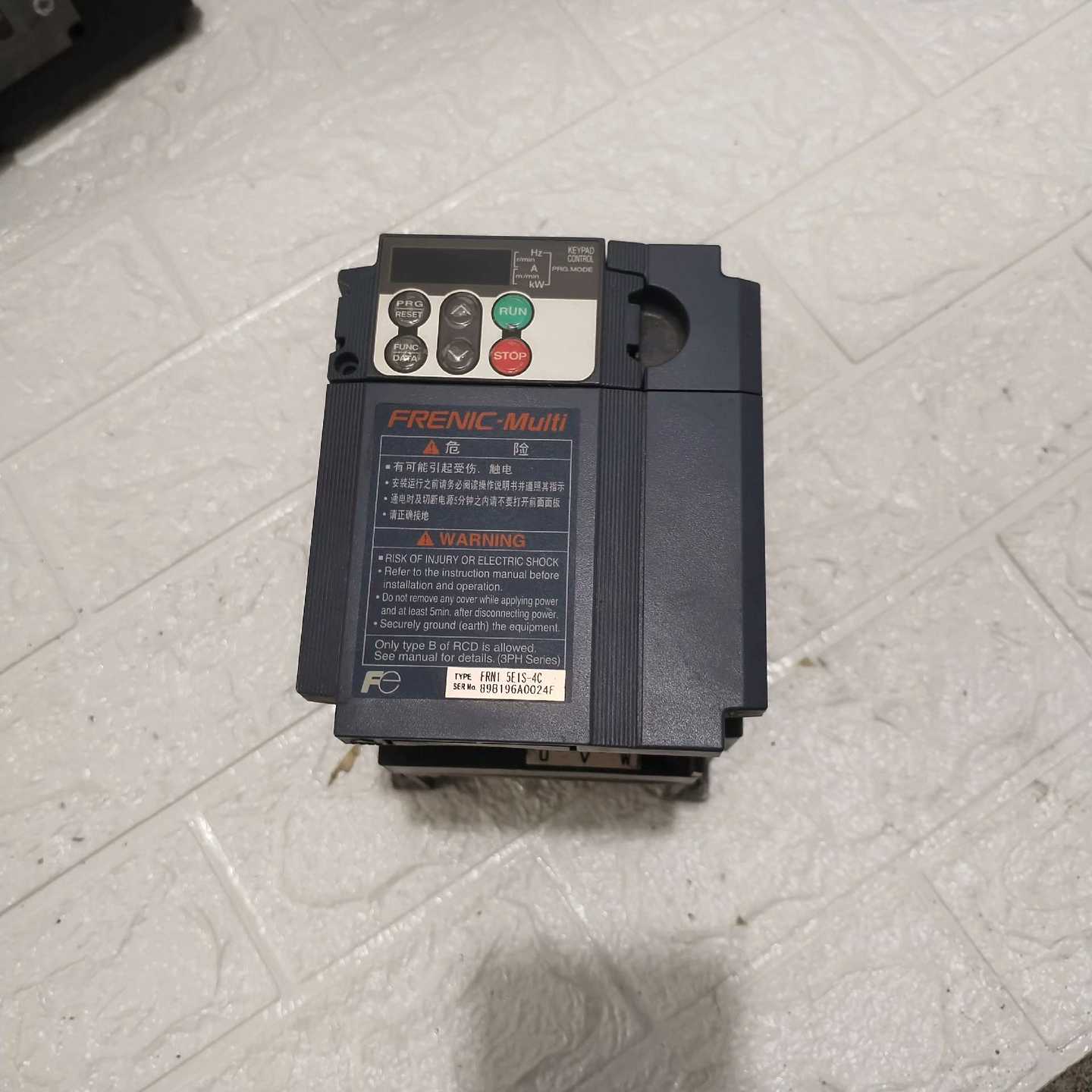 富士变频器,FRN1.5E1S-4C,~询价