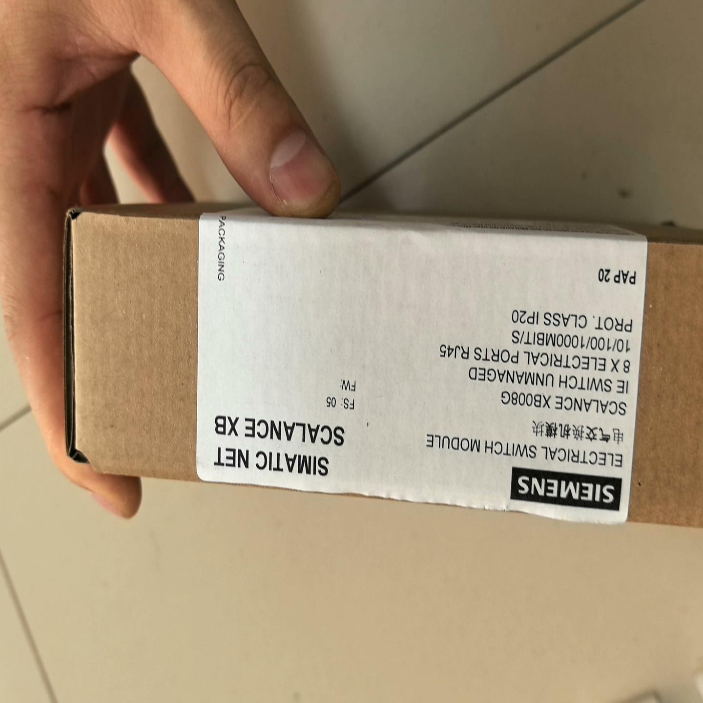 西门子交换机6GK5008-0GA10-1AB2   保内现（瓠子电子）