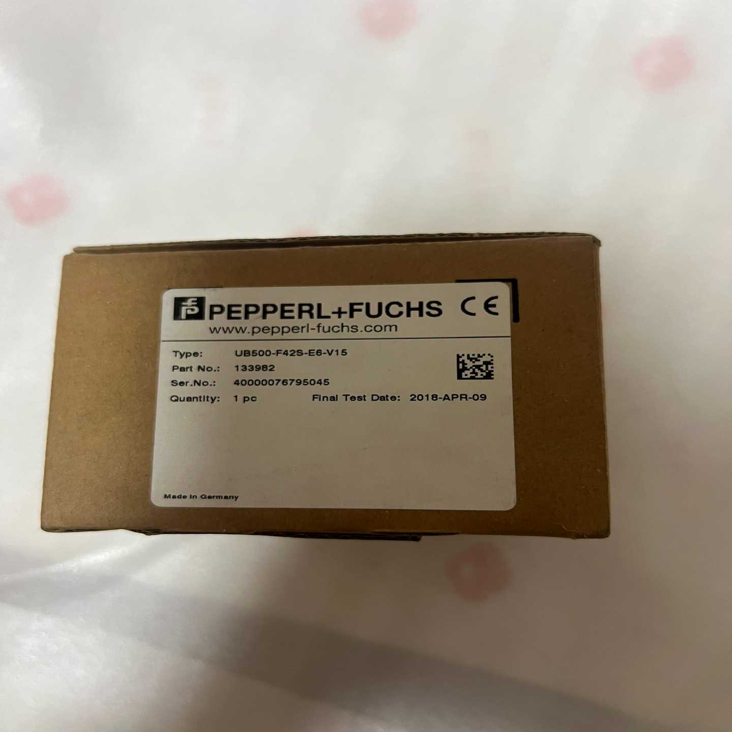 超声波传感器UB500-F42S-E6-V15倍加福，没(胖胖商铺）