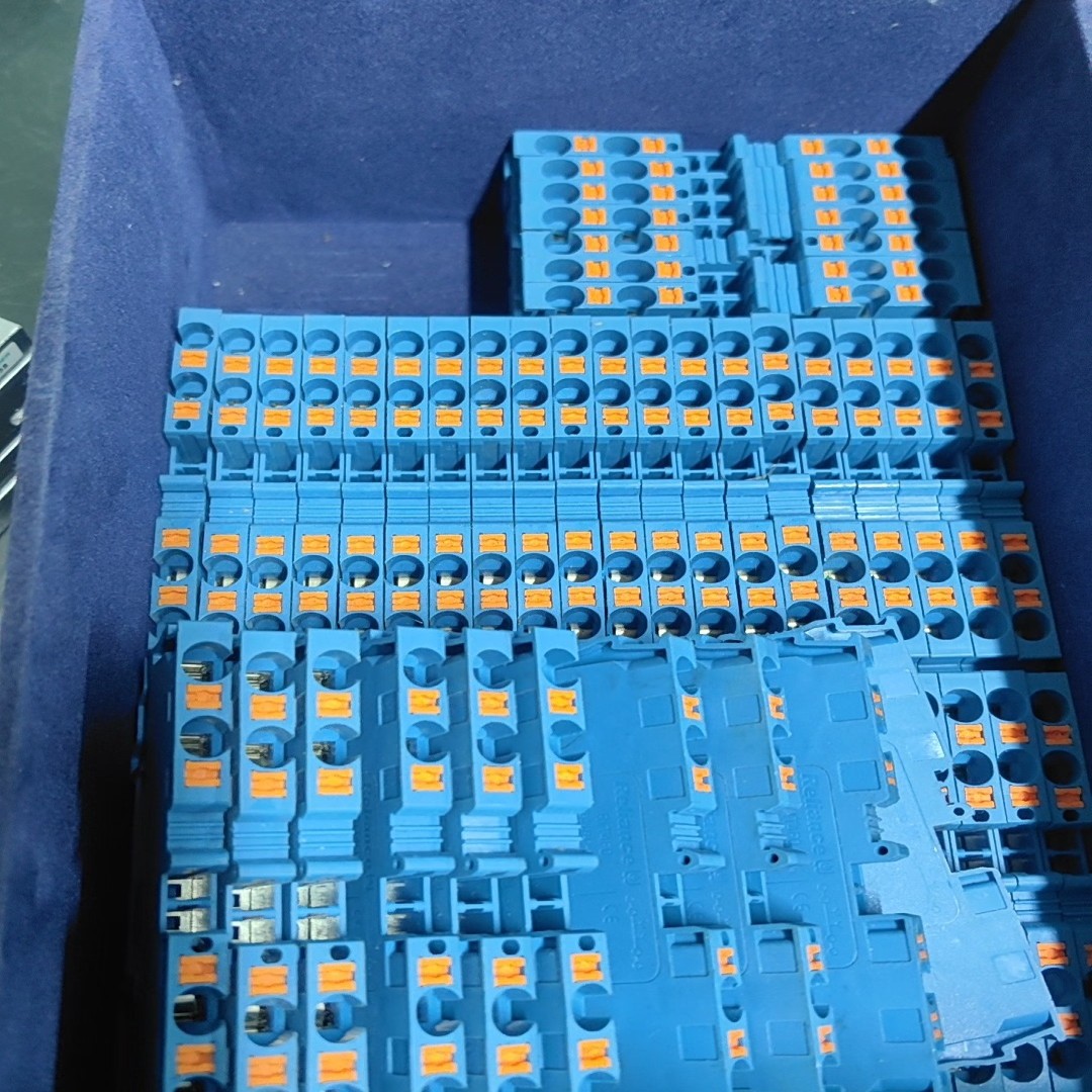 瑞联接线端子RIT4F0