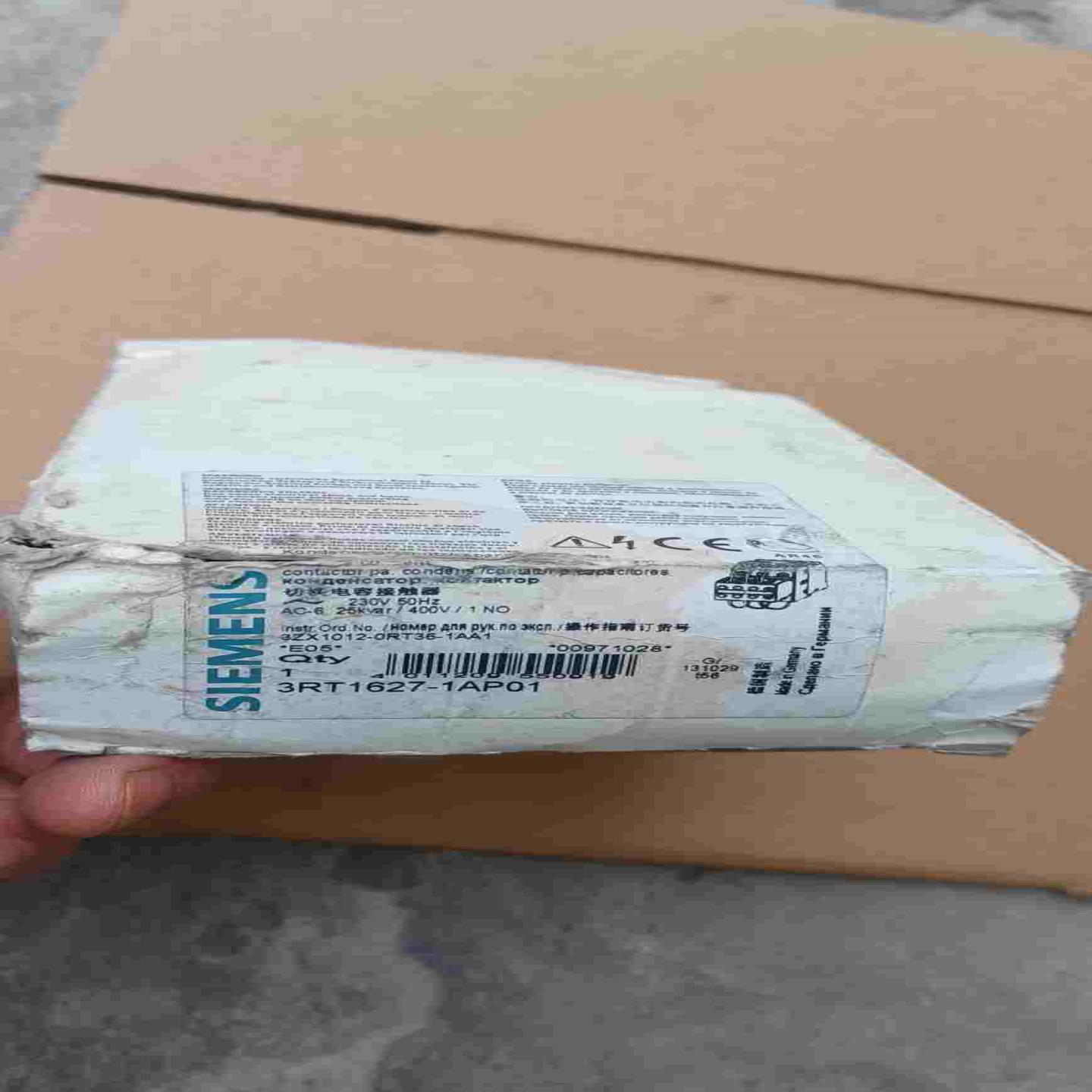 询价全新西门子接触器3RT1627-1AP01，原包装，