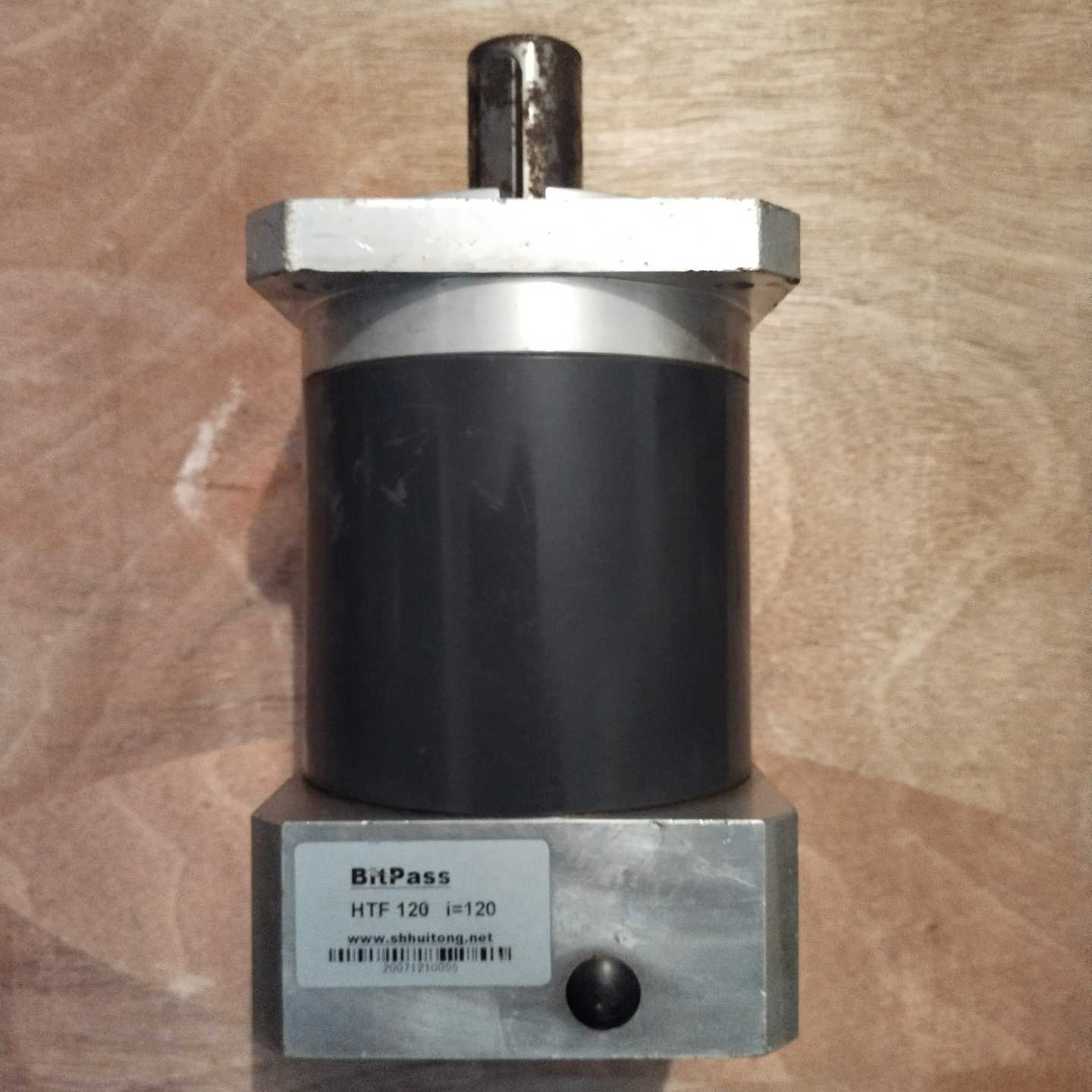 议~Bitpass伺服电机减速机型号HTF120成色如图，功能包