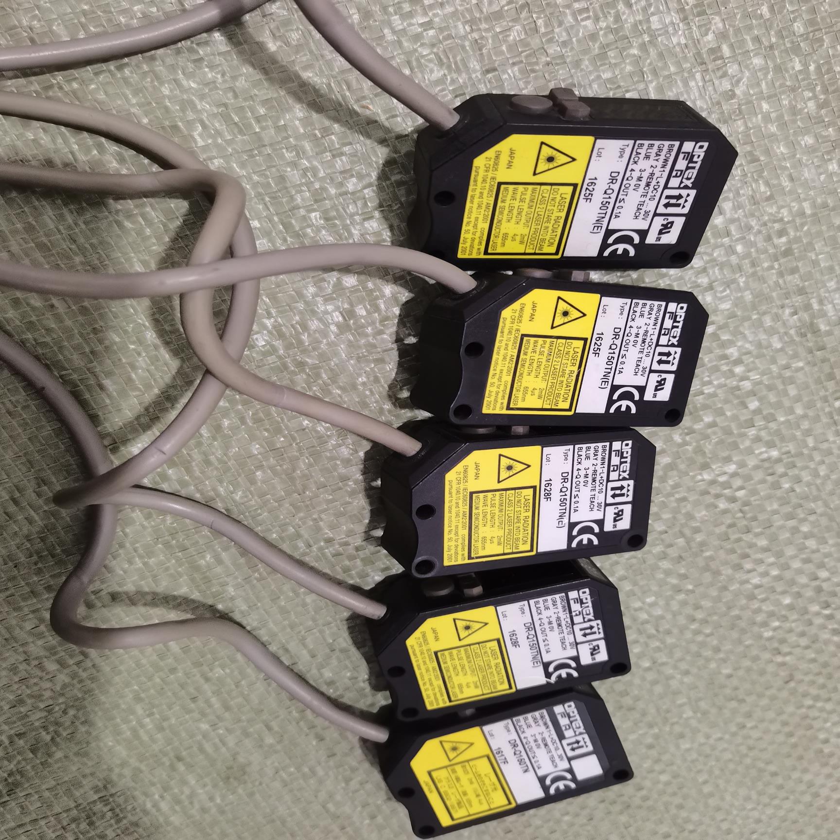OPTEX激光传感器DR-Q150TN（E），全新状态，有4~议价