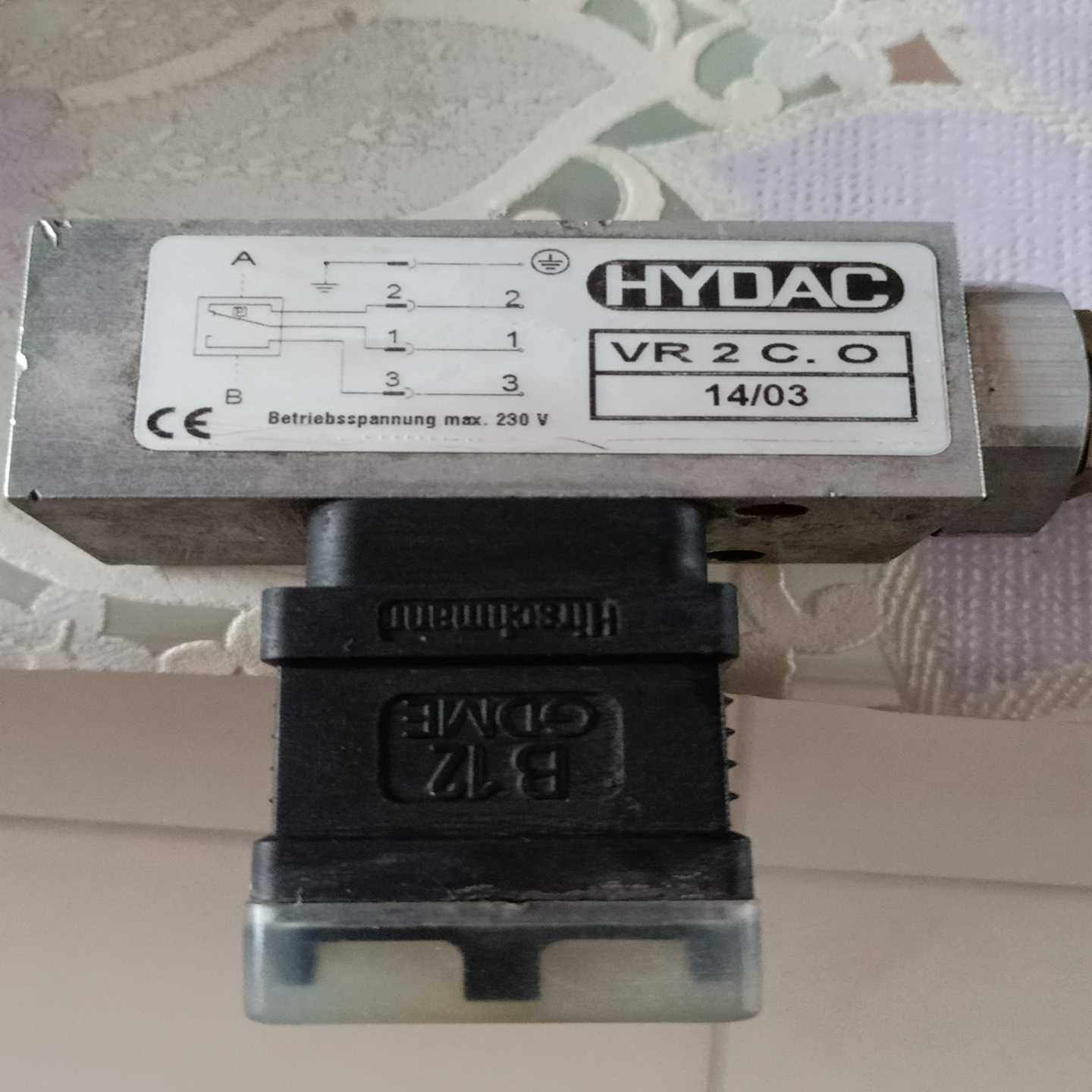 VR 2 C. O    14/03{议价}