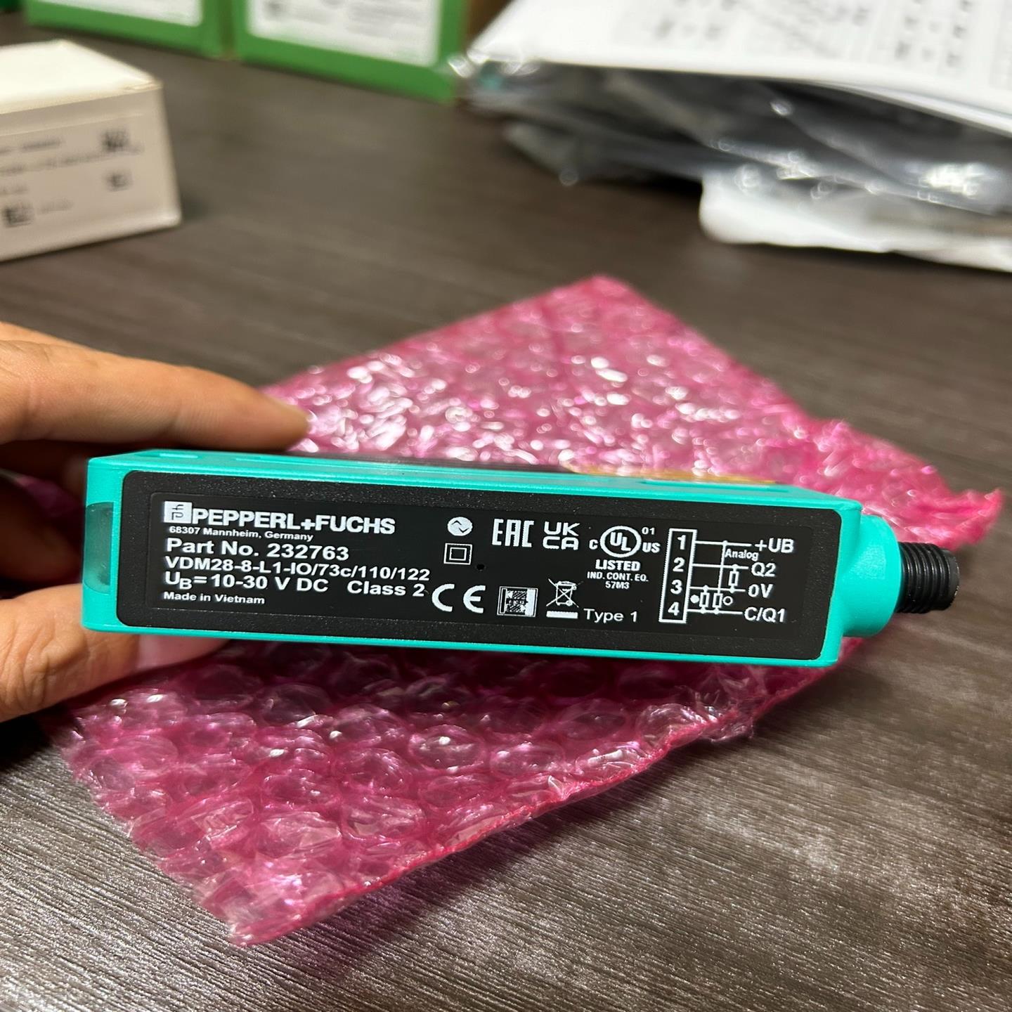 倍加福测距传感器VDM28-8-L1-LO/73C/110/（佳毅工控）