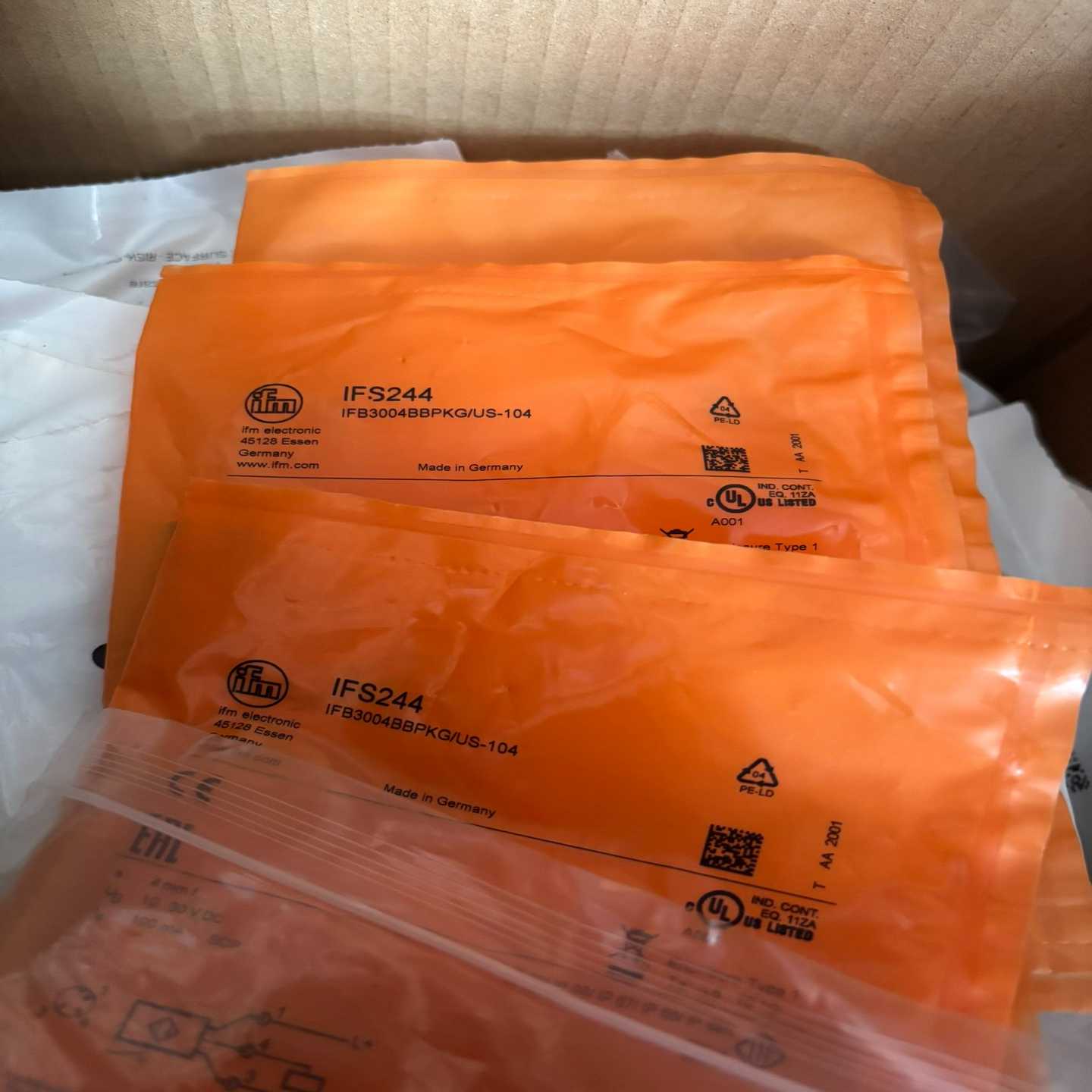 询价~未开封易福门ifm传感器接近开关IFS244 3